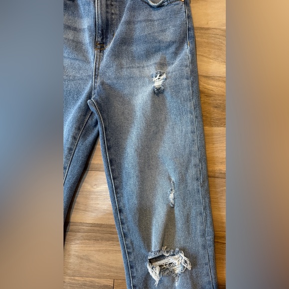 KENDALL+KYLIE The Icon High Rise Straight Jeans. Size 5/27 - Picture 3 of 9